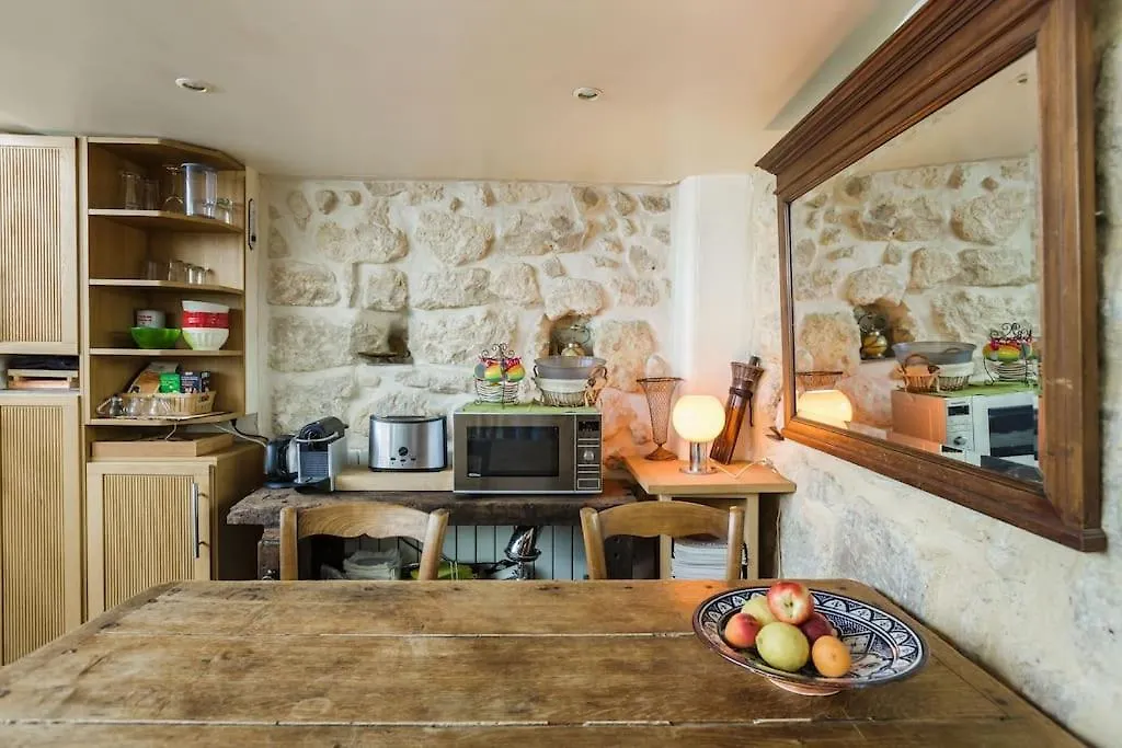 Peace And Greenery, Heart Of Paris Apartment